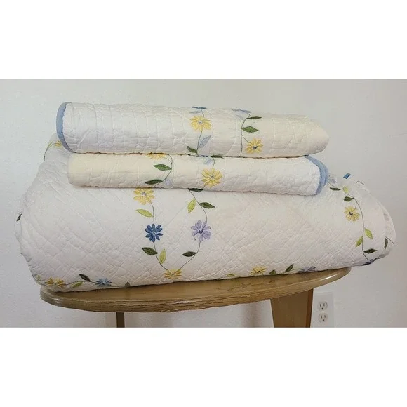 Embroidered White Floral FULL DOUBLE Coverlet + 2 Shams Retro Cottagecore Granny - Picture 4 of 12